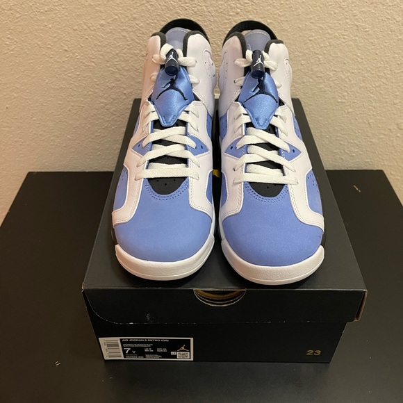 Jordan 6s “UNC” - Picture 6 of 8
